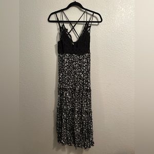 Vici Dolls Kalley tiered floral midi dress